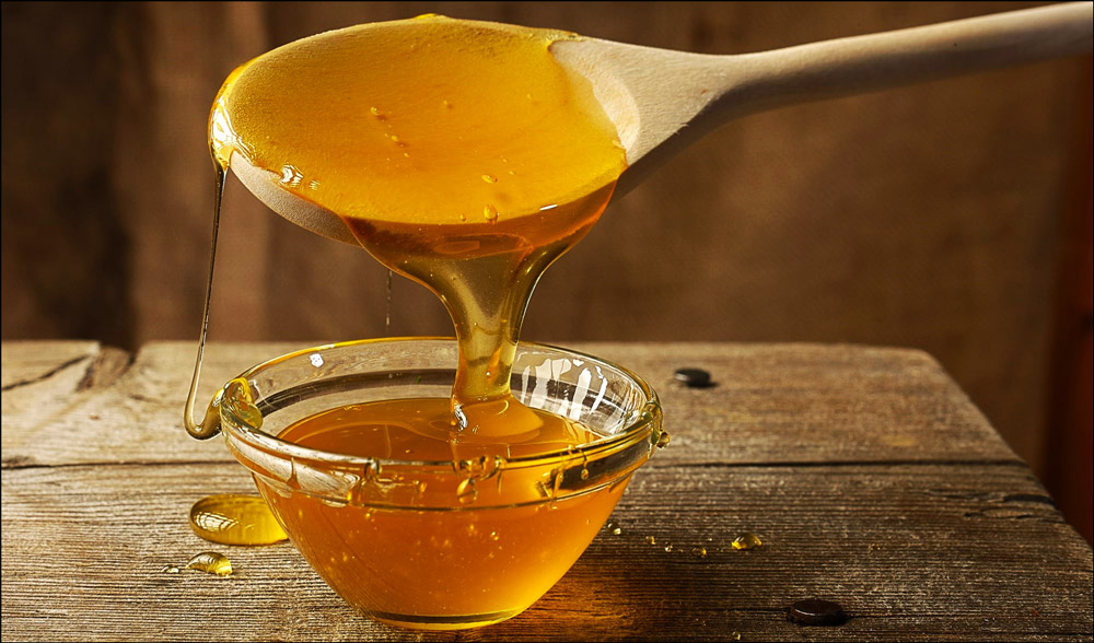 Exquisite Judaica Honey Dishes